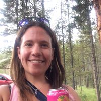 Mikaelyn  Law's Photo