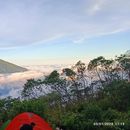 Foto de Indonesian Independence Day at Mount Sindoro 