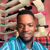 Issé  Isengelo's Photo