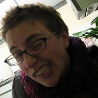 Hannah Lewis的照片