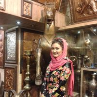 Romina Pouya的照片