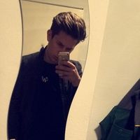 Daniel Friesen的照片