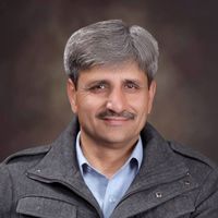 anwar hayat的照片