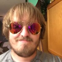 Dustin January的照片