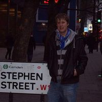 Stephen  Cox的照片