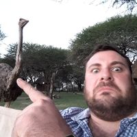 Aaron Kitchener的照片