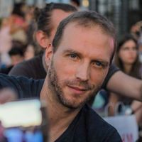 Cyril Coulon的照片