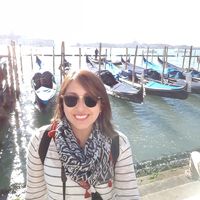 Karen Alvarado的照片