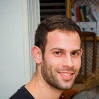 Yuval Carmeli的照片