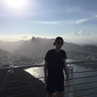 Charlie Tate的照片