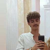 Gelsi Bakollari的照片