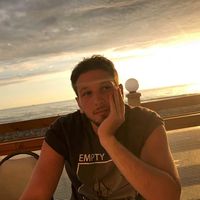 Fotos von Nodo Khomeriki