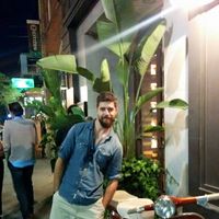 Doğuş Güzelkaya的照片