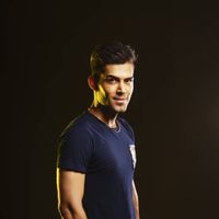 ali akbar roshan的照片