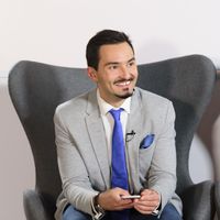 Viktor Hankó的照片