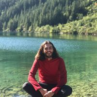 sofiane bouzroud的照片