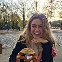 Elsie Heseltine的照片