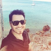 SUREYYA CAKIROGLU的照片