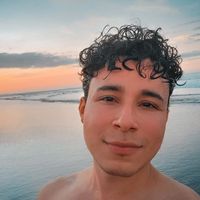 Christopher Rivera的照片