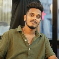 Naveen Naidu的照片