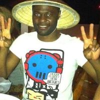 Dieudonné Makonga的照片