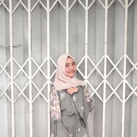 Nelly Paramita's Photo