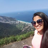 Luany Simões's Photo