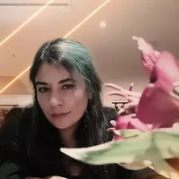 Mona Razavi的照片