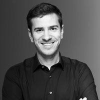 Mario Hartmuth的照片