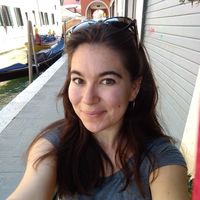 Ana Popescu的照片