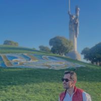 Enrique  Mart's Photo