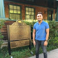 Adrian Raposas的照片