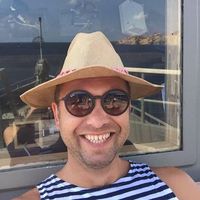 Constantine Sandulov的照片