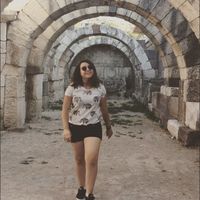 Melike Firdes Yaşar的照片