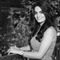 Violette Mahmoudi's Photo