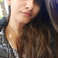 Divyangi Bhatt的照片