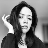 Özge Özdemir的照片