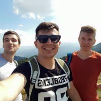 Fotos de George Ionitum