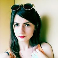 Anna Zvonikova's Photo