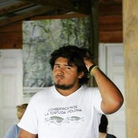 Nahún Robles的照片