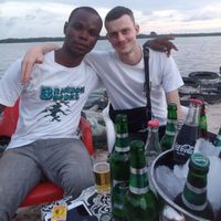 Bossoh Angahi的照片