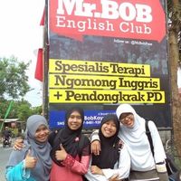 Dini Andayani's Photo