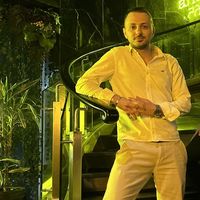 Avo Assoghlian's Photo