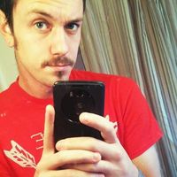 Robert Thomas的照片