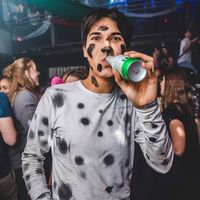 Benjamin Caton的照片