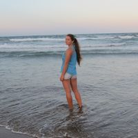 Tímea Sarina的照片