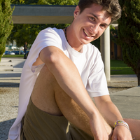 Antonio Canu的照片