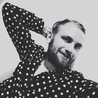 Maksimka barefooter's Photo