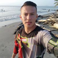 Luis Giraldo的照片