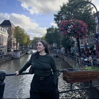 Teona Samsonia的照片